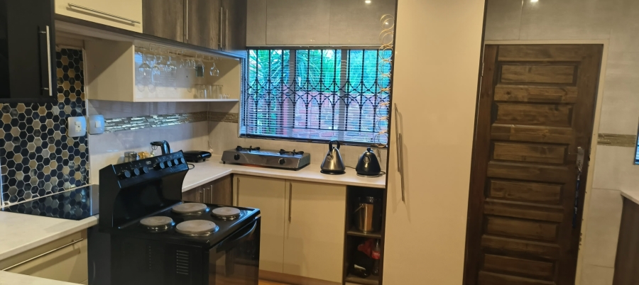 3 Bedroom Property for Sale in La Hoff North West